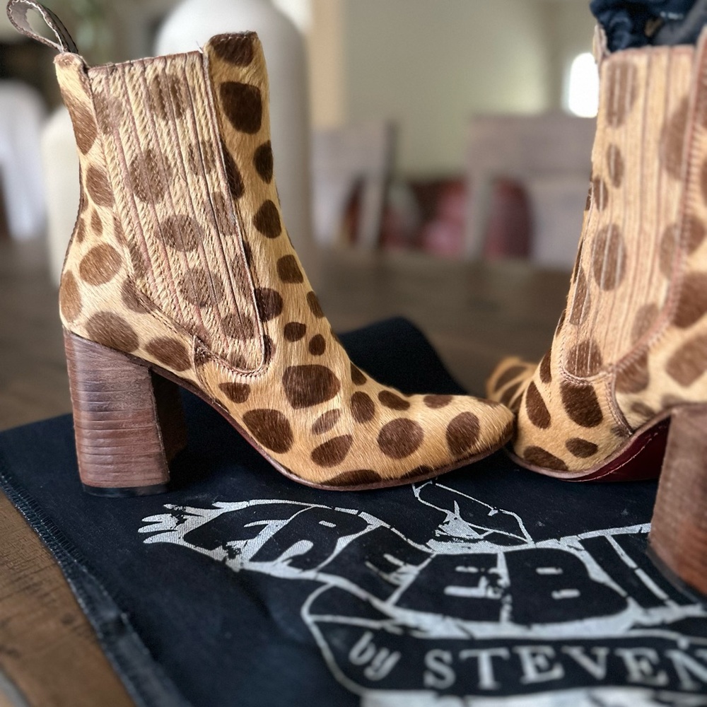 FREEBIRD BOOTS SIZE 7